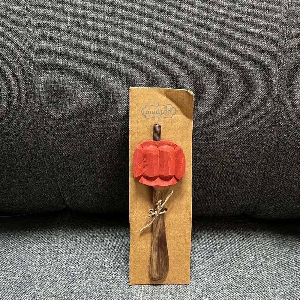 Mud Pie Order Pumpkin Spreader